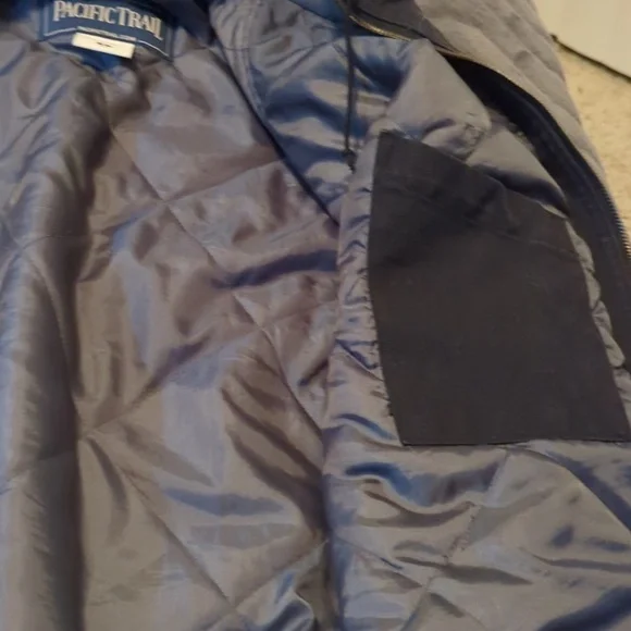 Men's Hooded Small Black Pacific Trail Winter Jacket
